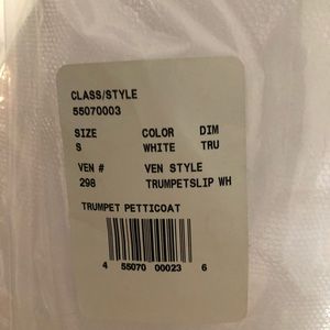 David’s Bridal Trumpet Slip